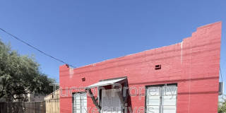 130 East Delano Street Gallery 1