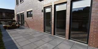 3833 N Broadway Gallery 221