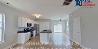 Modern Home Near Live Oak Pavilion Gallery 6