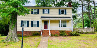 Charming 4-Bedroom Home with Ample Space and Modern Amenities Gallery 1