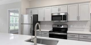 The Charleston Gallery 8