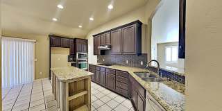 Spacious and Beautiful 4 bedroom 2 bath home located in NW OKC Gallery 13