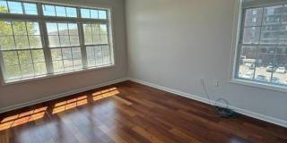 102 E Elizabeth Ave Gallery 18