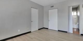 464 E Norwich Avenue Gallery 9