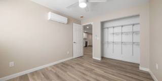 1249 Palm Street Gallery 24