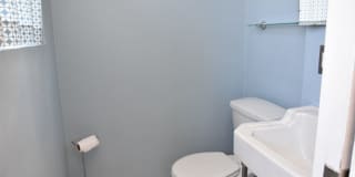 3 Bedroom 1.5 Bath Hilltop 2 Story Home Gallery 18