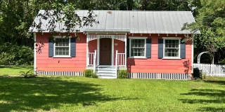 ****AVAILABLE NOW**** Gallery 1