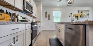 Gorgeous, Almost New Home in Newer Tolleson Neighborhood! Priced just right! Gallery 11