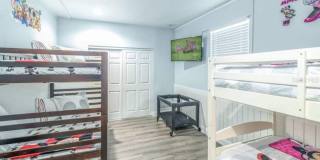 2917 STETSON STREET Gallery 21