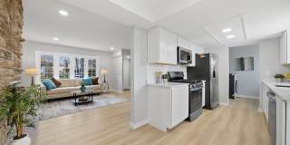 593 Bristol Lane Gallery 2