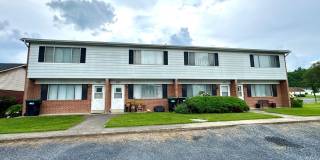 Charming 2 Bedroom Townhouse in New Market Gallery 1