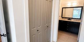 1bd/1.5ba Seattle Condo Gallery 16