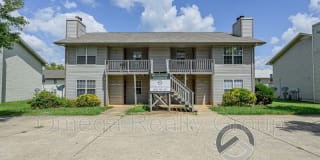 819 Willow Pointe Gallery 1