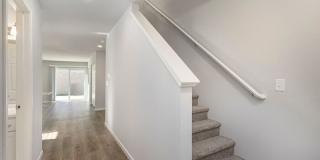 934 Maple Avenue Gallery 12