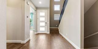 Modern End Unit in the Meadows! Gallery 12