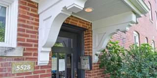 5528 Waterman Boulevard Gallery 24