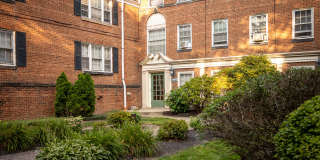 North Moreland Courts Gallery 1