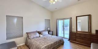 6622 E Farmstead Road Gallery 23