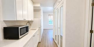 Spacious 5 (or 6) Bedroom House with attached ADU in Winchester for Rent Gallery 12