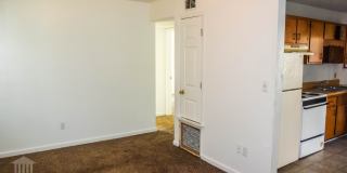Quad Near Campus- 2 full bedrooms Gallery 5