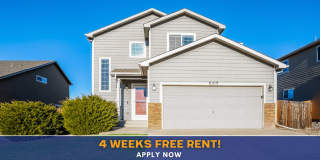 4 WEEKS FREE RENT PLUS FREE iPad or 55” TV if moved in by 3/15! Fantastic 4 Bedroom, 4 Bathroom Home with AC! Gallery 1