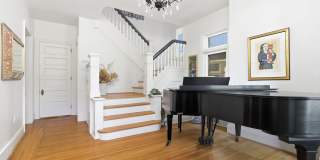Stunning 5 Bedroom 2.5 Bathroom Home in Squirrel Hill Gallery 5
