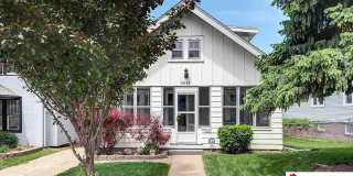 4228 Mayberry St – 4 Bed/1 Bath in Morton Meadows | Hardwood Floors, Sun Porch, Walking Distance to UNMC Gallery 1