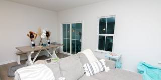 Beautiful home in quiet neighborhood Gallery 10