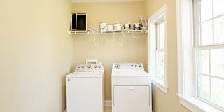 Charming Move-in Ready Downtown Home With Updates Charming Move-in Ready Downtown Home With Updates Gallery 13