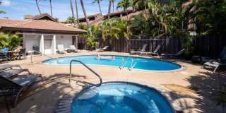 Spacious 2BR/2BA Condo with Garden View – Steps from the Ocean Gallery 21