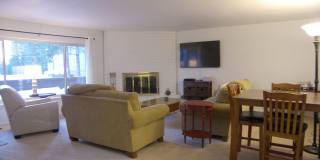 3 Bedroom - Central Incline! Gallery 1