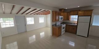 6761 SW 13th Ter Gallery 1