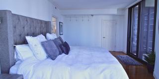 Luxury Living with Breathtaking City Views – Stunning Furnished 3BR/3BA in Bayfront Tower Gallery 19
