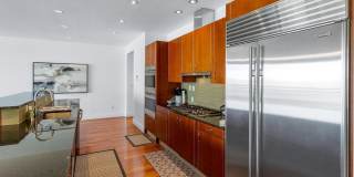 147 WATERFRONT Street Gallery 24
