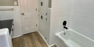 Gorgeous! Completely Remodeled 3/2/2 in Bayless with Washer/Dryer and Fridge! Gallery 33