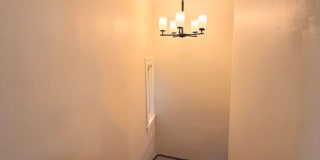UPDATED LARGE BRIGHT 1250sf 2BR/1BA/1GR Crocker Home  AVAILABLE NOW Gallery 4