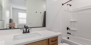 21283 W EDGEMONT Avenue Gallery 29