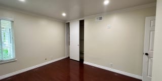 UPDATED 3 BED 2 BATH HOUSE WITH POOL Gallery 21