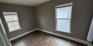 Newly Renovated 3BR/1BA Townhome located close to downtown Indy Gallery 8