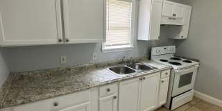 Fully Renovated 3/1 first floor single family home available for Immediate rent! Gallery 15