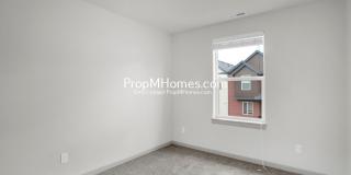 Gorgeous Four Bedroom Townhome in Orenco! DEPOSIT SPECIAL Gallery 16