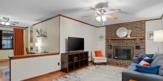 708 East Butternut Road Gallery 1