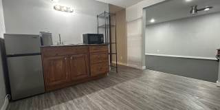1117 W 9th Street Gallery 22