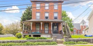 200 COCHRAN STREET Gallery 1