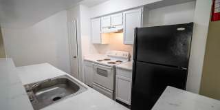 Retreat at Rosslyn Gallery 19