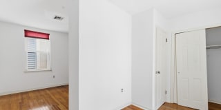 1625 Addison St Gallery 11