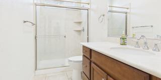 Solar Home Spacious 5-Bedroom in Blackstone with Resort Style Amenities Gallery 28