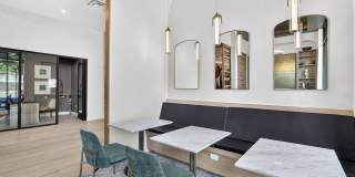 Livingston Gallery 27