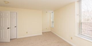 Chestnut Hill East Gallery 21