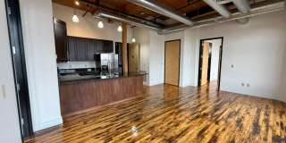 421 Broad Street Gallery 6